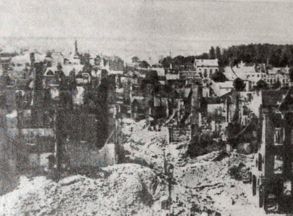 Развалины Лувена после обстрела. Фотография 1914 года.