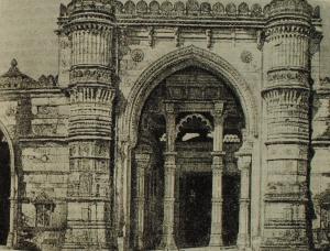 Фасад мечети о Ахмедабаде. XV в.